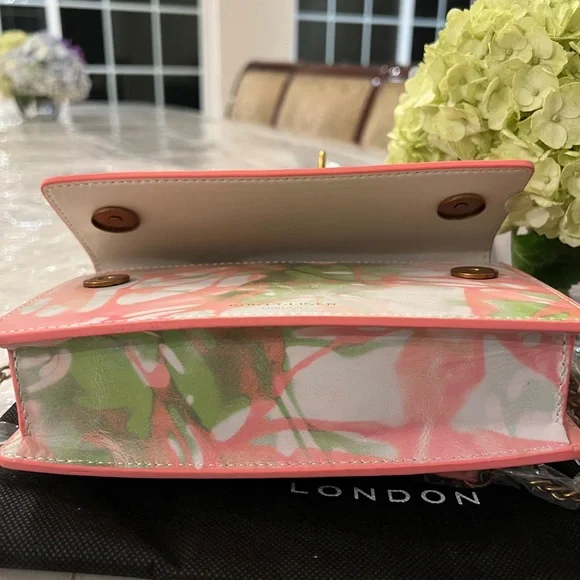 Kurt Geiger London Bond Top Handle Coral Green Crossbody NWT - Picture 6 of 7